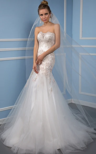 Sleeveless Mermaid Tulle Wedding Dress with Appliques and Ruffles Elegant Bridal Gown