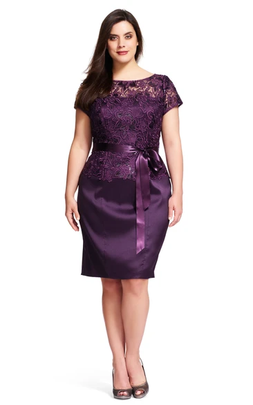 Lace Split Scoop-Neck Plus Size Bridesmaid Dress with Ribbon Floor-Length Pencil Dress