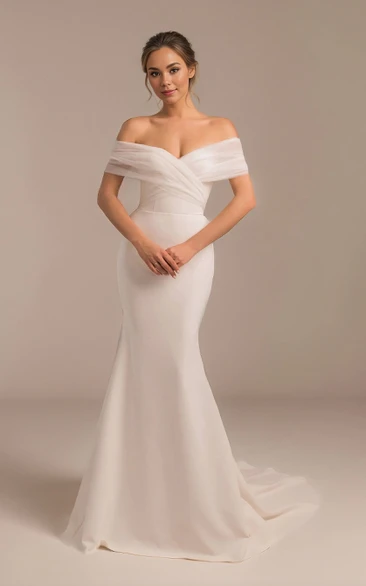 Sexy Elegant Floor-length Mermaid Off-the-shoulder Vow Renewal Wedding Dress with V Back Bows Train