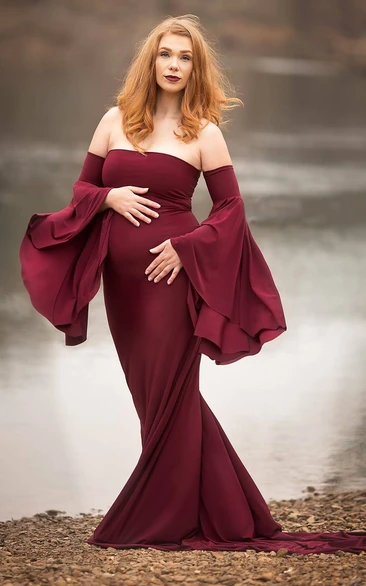 Elegant Maternity Bridesmaid Dress with Court Train and Sheath Silhouette