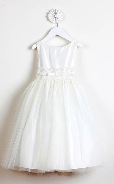 Tiered Tulle Flower Girl Dress with Bows and Ribbon Tea-Length