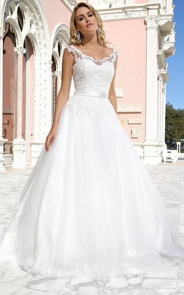 Sleeveless V-Neck Tulle A-Line Wedding Dress Maxi Length with Appliques and Illusion Back