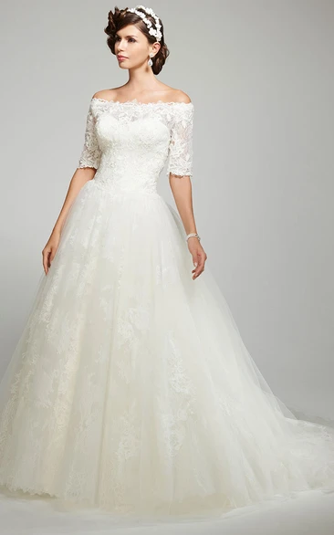 Off-The-Shoulder Ball Gown Wedding Dress Appliqued Short Sleeve Tulle