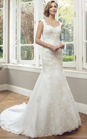 Square-Neck Sleeveless Sheath Lace Wedding Dress with Illusion Timeless Bridal Gown