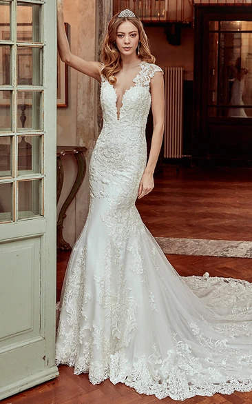 Sheath Lace Wedding Dress with Cap-Sleeve Brush Train and Open Back Modern Wedding Dress Women