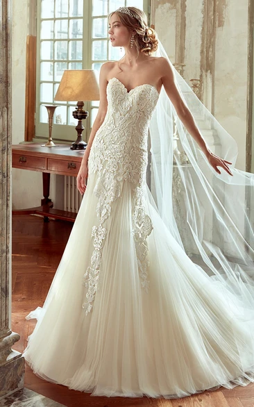 Lace Open Back Sweetheart Wedding Dress with Appliques Elegant Bridal Gown