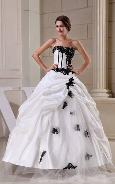 Strapless Ball Gown Wedding Dress with Ruffled Lace Appliques