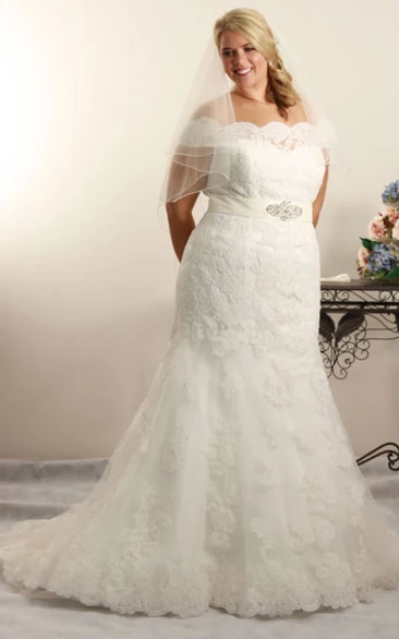 Plus Size Off-The-Shoulder Lace Wedding Dress Jeweled Trumpet Unique