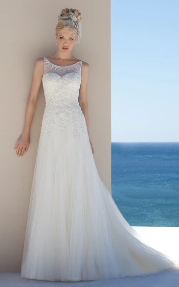 Tulle Scoop-Neck A-Line Wedding Dress with Beaded Appliques and Floor-Length