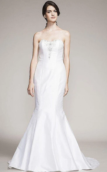 Trumpet Taffeta Wedding Dress with Beaded Strapless Sleeveless Design Classic and Timeless