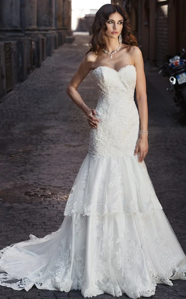 A-Line Lace Sweetheart Wedding Dress with Tiers Sleeveless Floor-Length