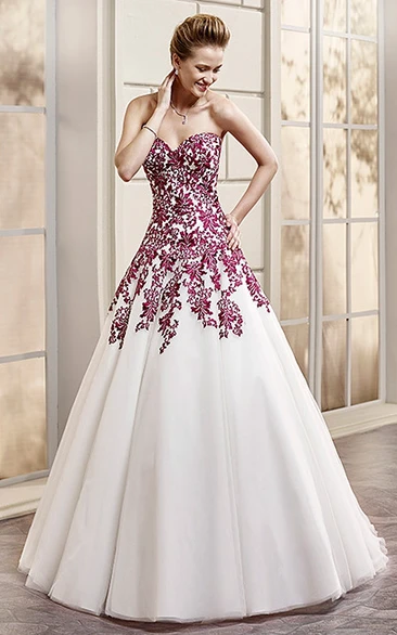 Elegant Sweetheart A-Line Tulle Wedding Dress