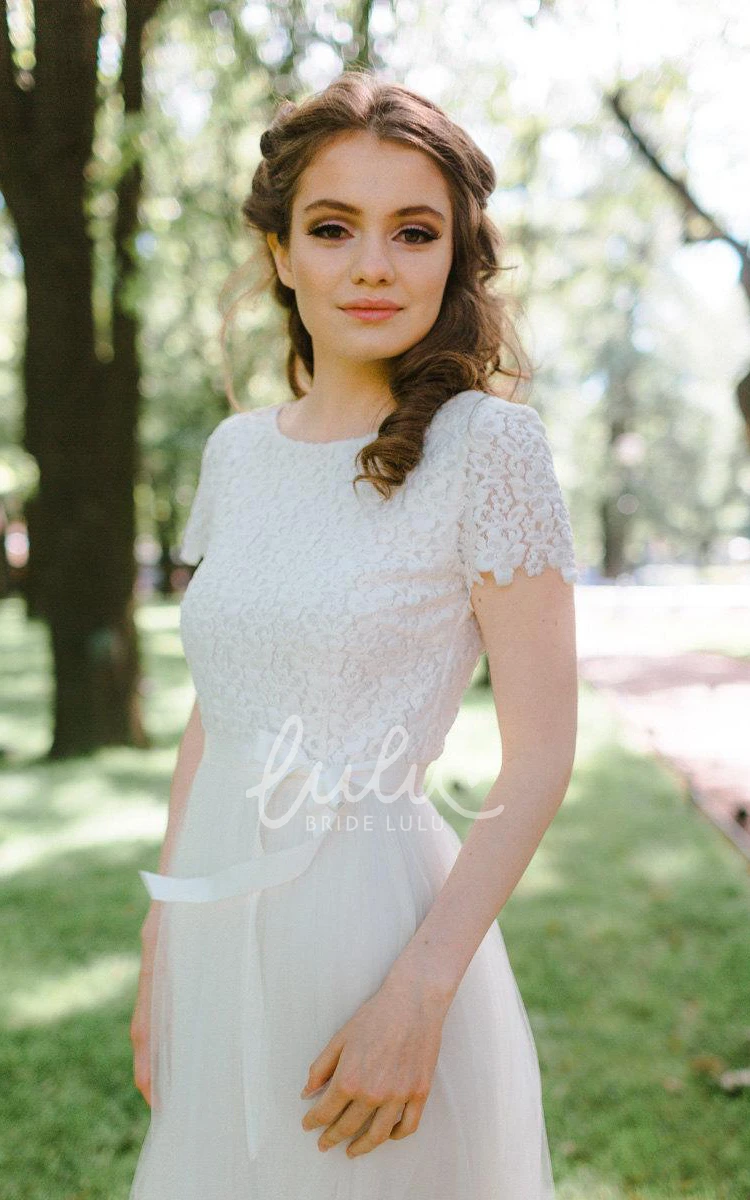 Short Sleeve Lace Bodice Tulle Wedding Dress with Jewel Neckline