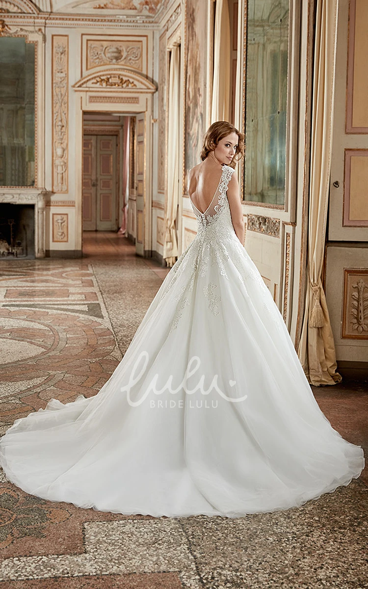 A-Line Tulle Wedding Dress with Scoop Neck and Appliques