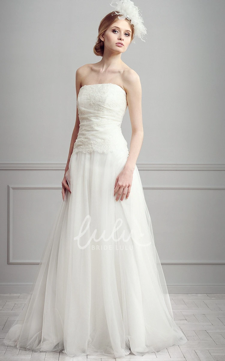 A-Line Sleeveless Appliqued Tulle Wedding Dress with Floor-Length