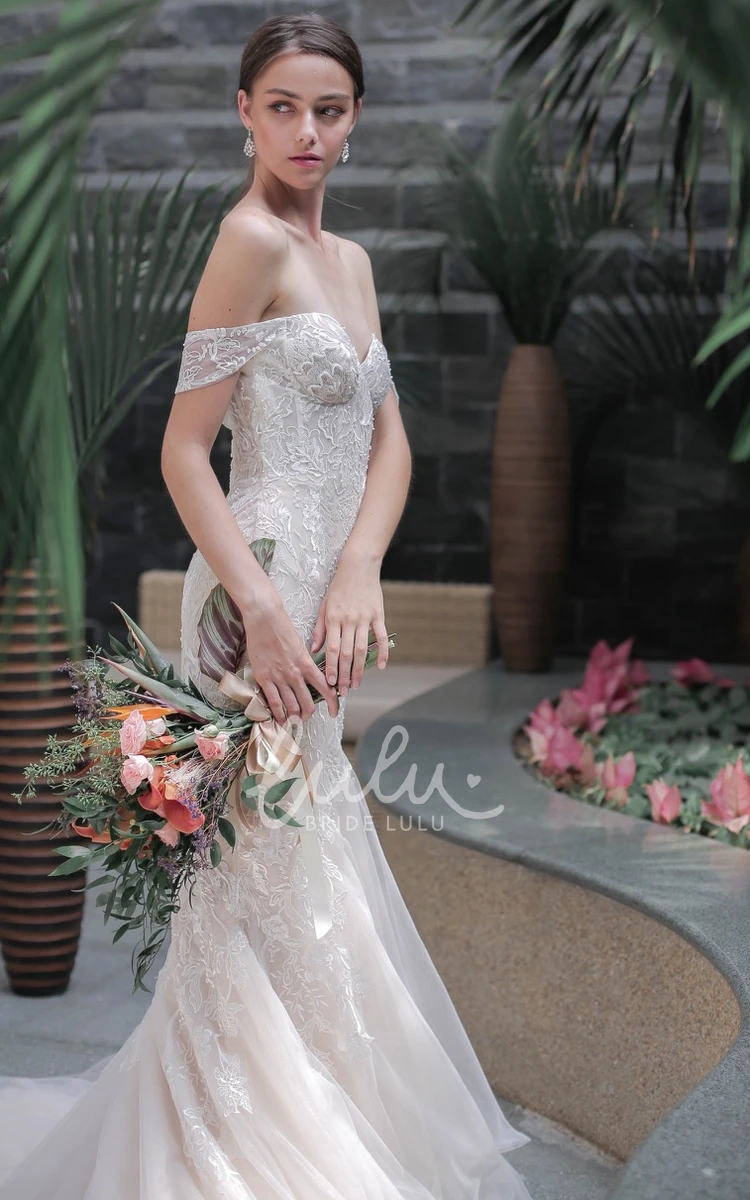 Bohemian Lace Mermaid Wedding Dress Off-Shoulder Appliques Bridal Gown Unique Western Style