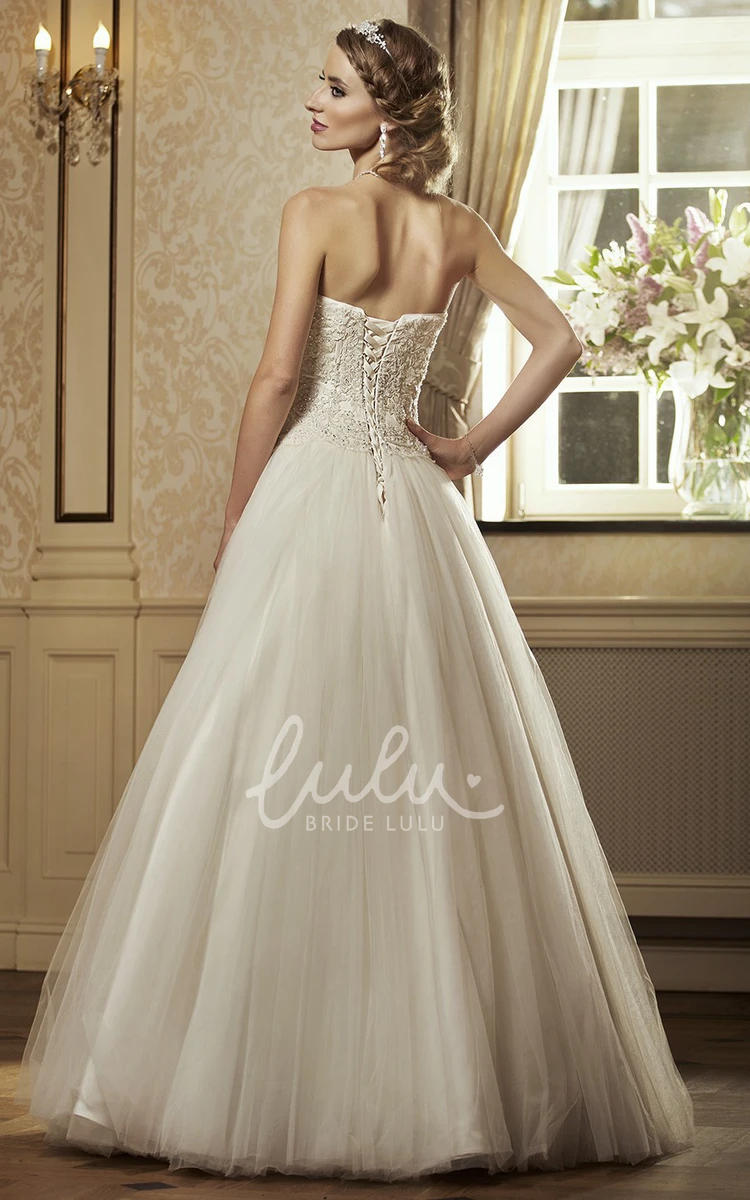 Long Tulle&Lace Queen-Anne A-Line Wedding Dress with Appliques Unique Wedding Dress