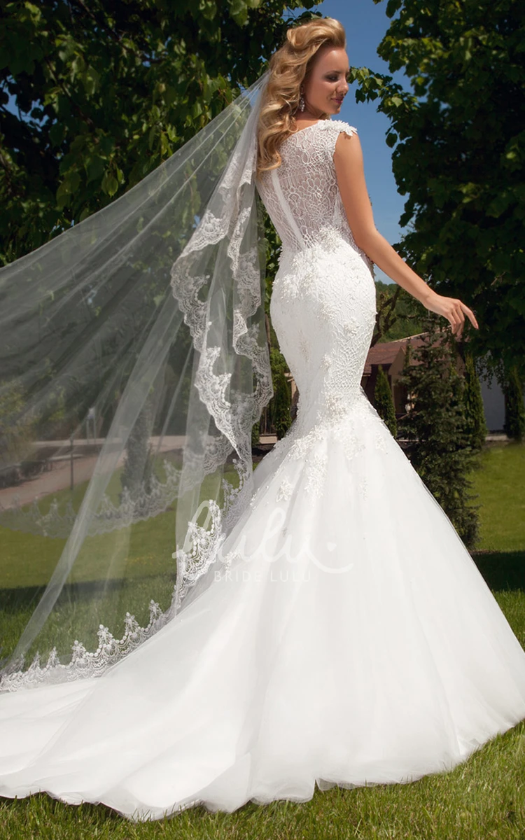 Lace Wedding Dress with Illusion Trumpet Sleeveless Scoop-Neck Floor-Length