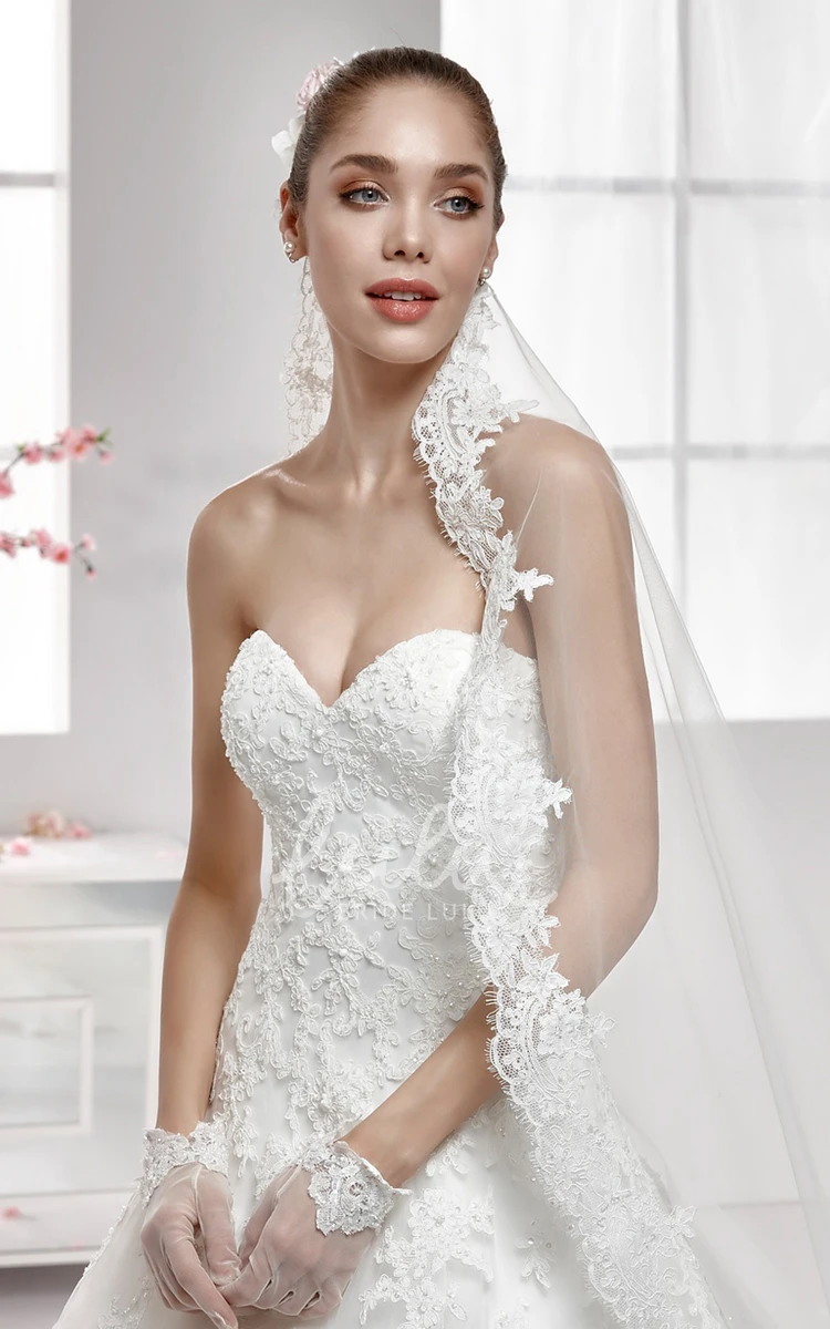 Applique Bodice A-Line Wedding Dress with Sweetheart Neckline and Court Train