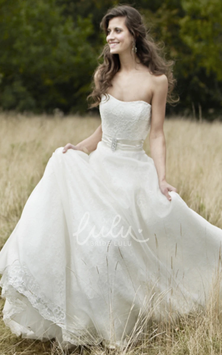 Sleeveless Lace Wedding Dress with Brooch Strapless Floor-Length Classy