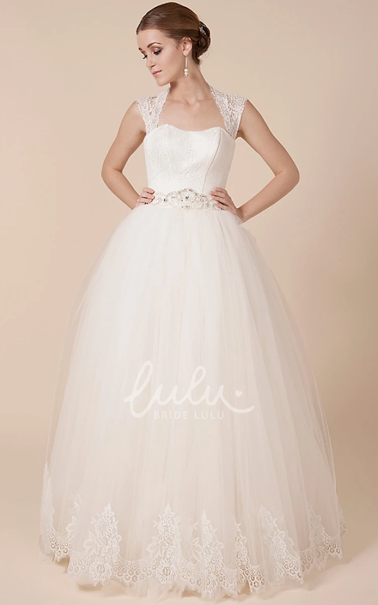 Queen-Anne Appliqued Tulle Wedding Dress with Waist Jewelry A-Line Maxi