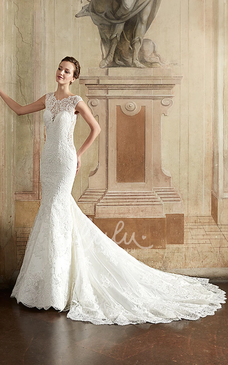 Lace Sheath Scoop-Neck Sleeveless Wedding Dress in Floor-Length