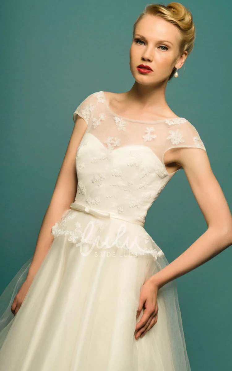 Cap Sleeve Tulle A-Line Wedding Dress Tea-Length Appliqued Scoop Neck