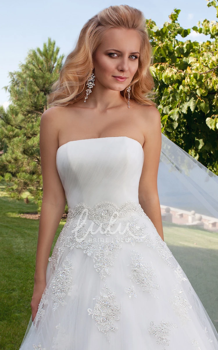 Strapless Tulle Wedding Dress A-Line Pleated Floor-Length Appliques Corset Back