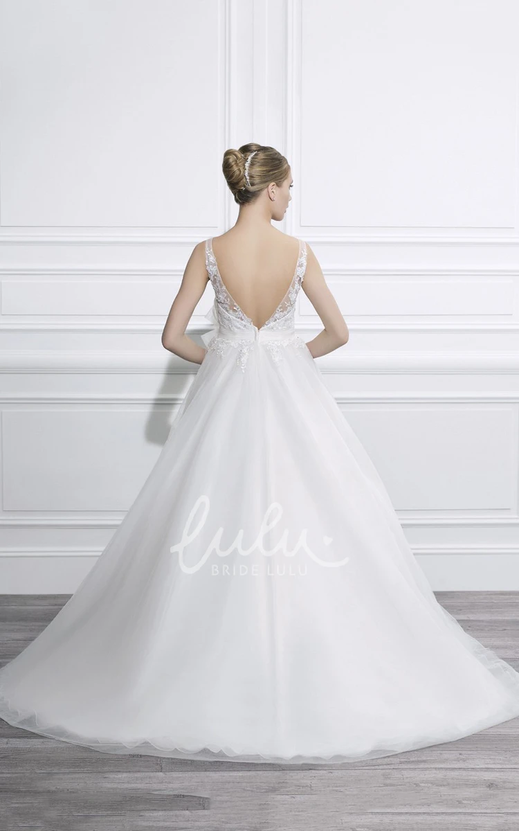 Strapless Tulle Ball Gown Wedding Dress with Appliques Flower and Low-V Back Romantic Bridal Gown