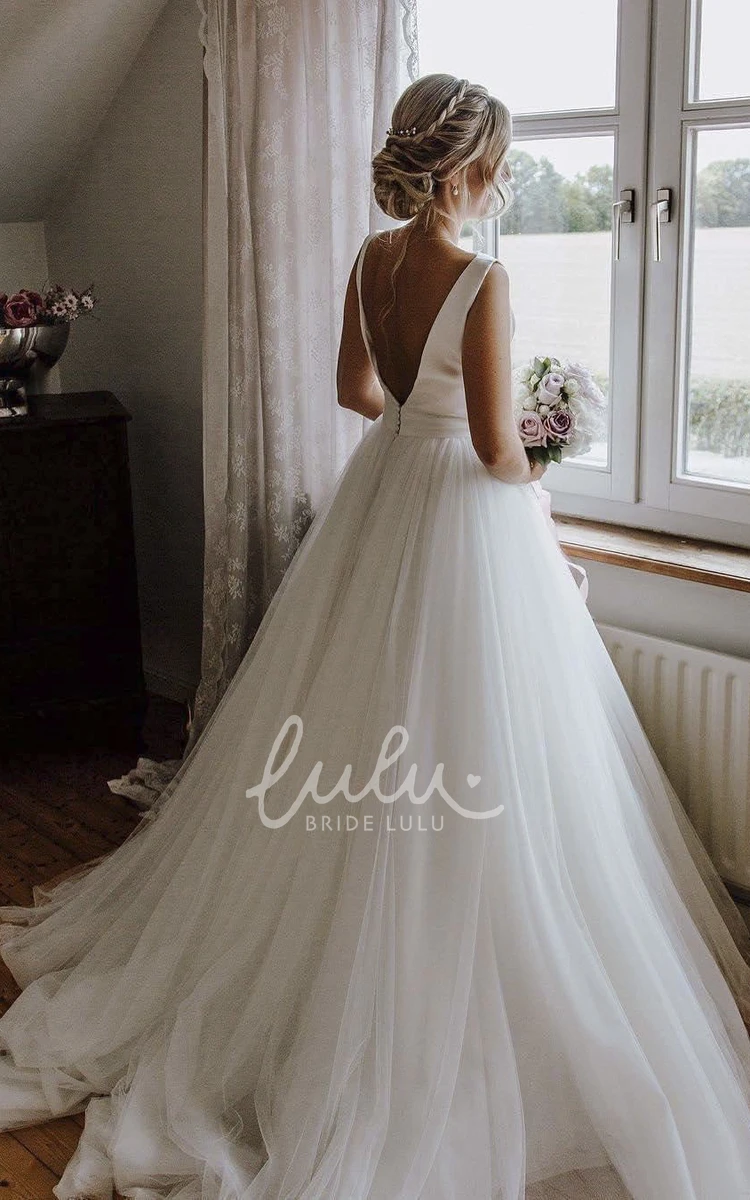 Ethereal Ball Gown Bridal Dress with Bow and Tulle Wedding Dress