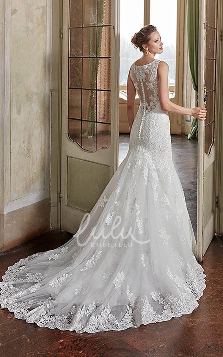 Scoop-Neck Sheath Lace Wedding Dress with Appliques