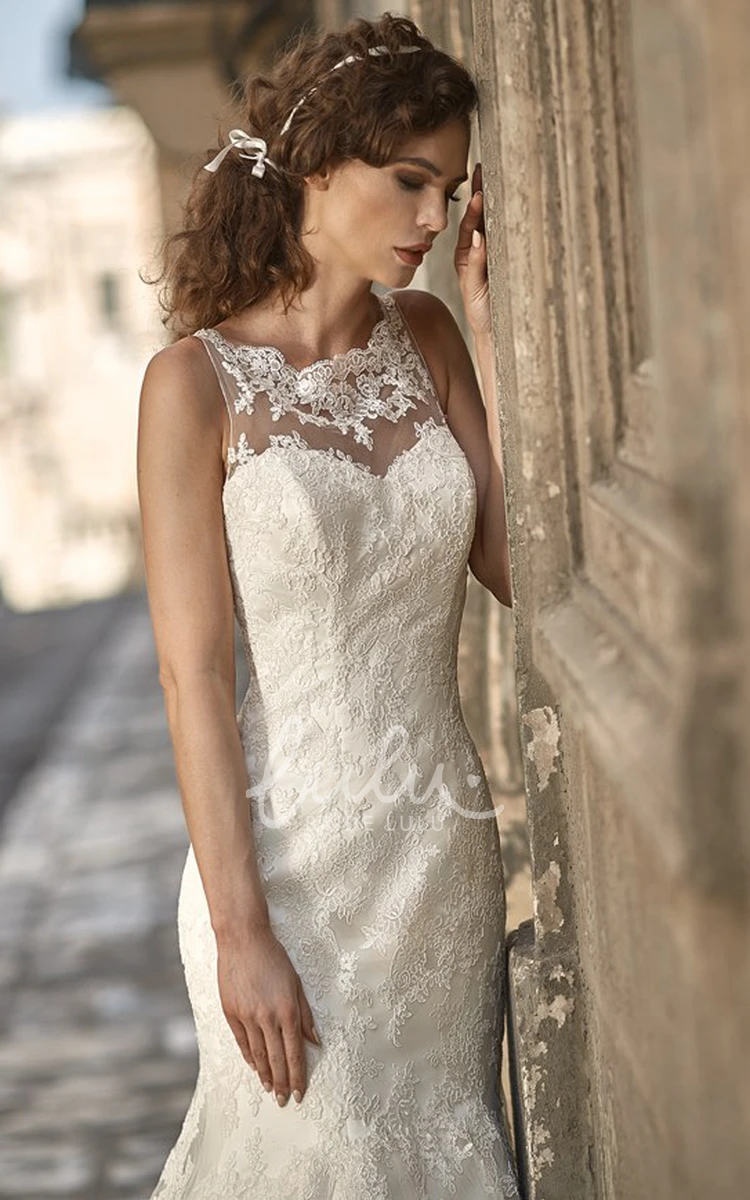 Sleeveless Lace Trumpet Wedding Dress with Scoop Neck and Long Length