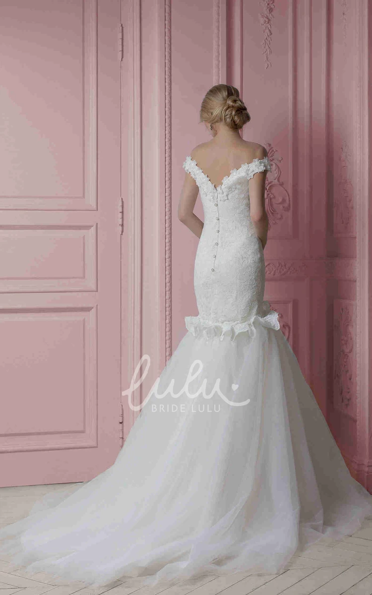 Off-The-Shoulder Trumpet Floral Lace&Tulle Wedding Dress with Ruffles Romantic Bridal Gown