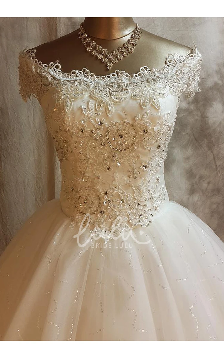 Short Sleeve Lace Ball Gown Wedding Dress with Appliques Unique Bridal Wear