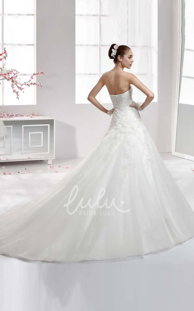 Applique Bodice A-Line Wedding Dress with Sweetheart Neckline and Court Train