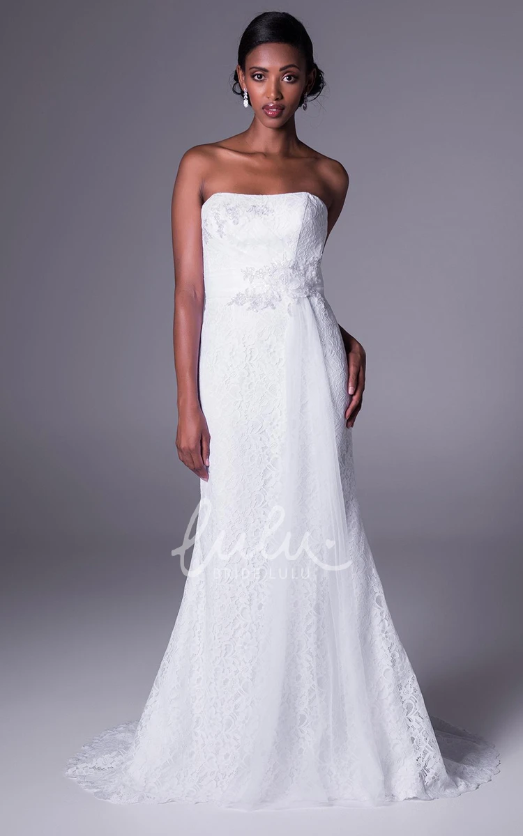 Sleeveless A-Line Lace Wedding Dress with Appliques and Sweetheart Neckline