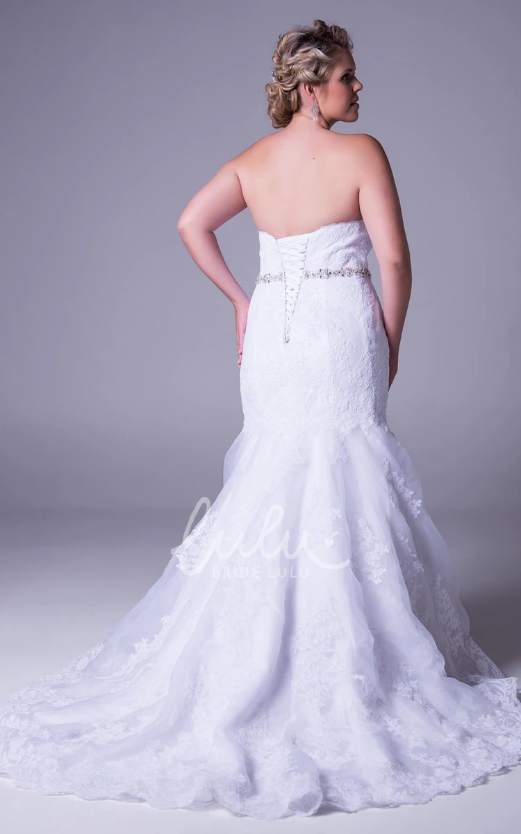Sweetheart Lace Plus Size Wedding Dress with Jeweled Appliques Corset Back and Trumpet Silhouette
