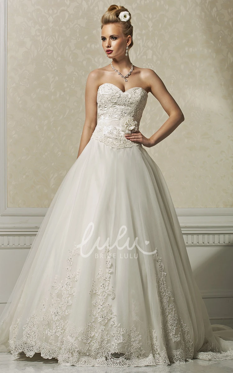 Sleeveless Lace&Tulle A-Line Wedding Dress with Flower