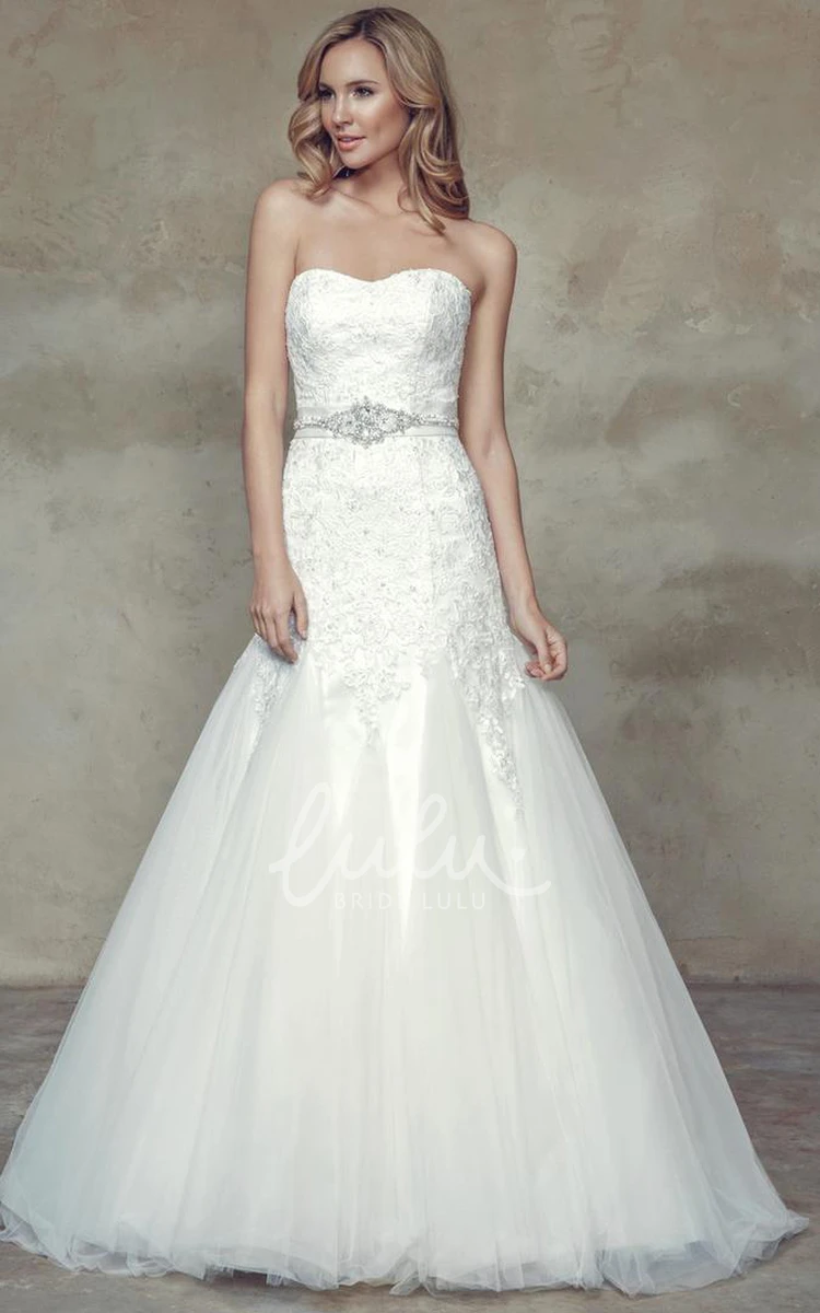 Lace&Tulle A-Line Wedding Dress with Waist Jewelry and Lace-Up Back Sleeveless Maxi