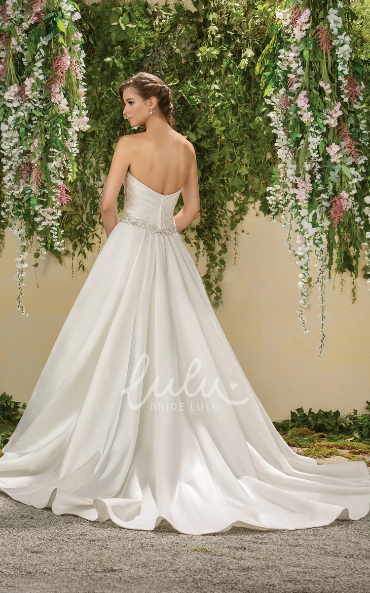 A-Line Gown with Sweetheart Neckline and Pockets Ideal for Bridesmaids