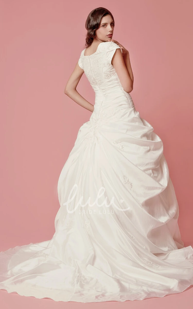 Vintage Ball Gown Wedding Dress with Short Sleeves