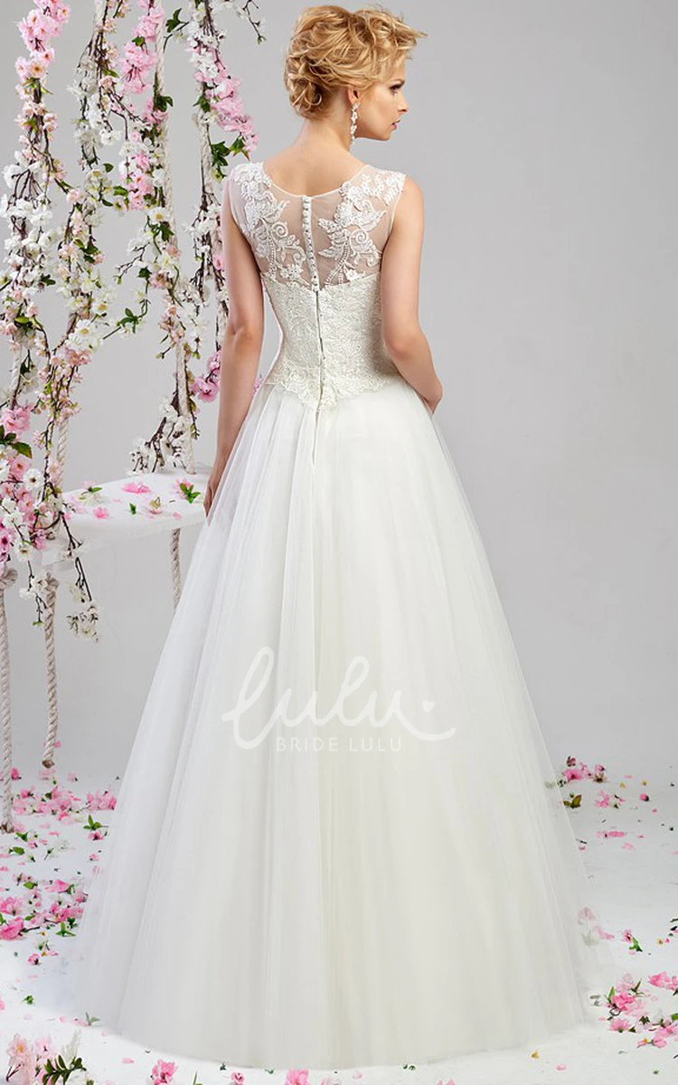 Sleeveless Tulle Wedding Dress with Pleats A-Line Floor-Length Scoop-Neck Appliqued