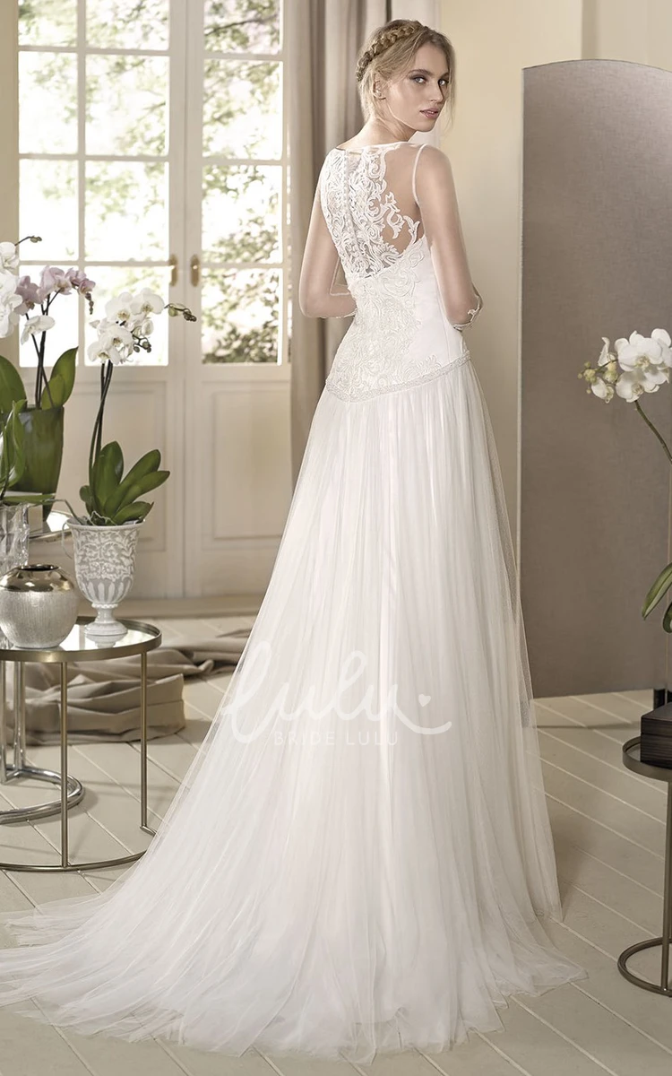 Long-Sleeve Appliqued Tulle Sheath Wedding Dress