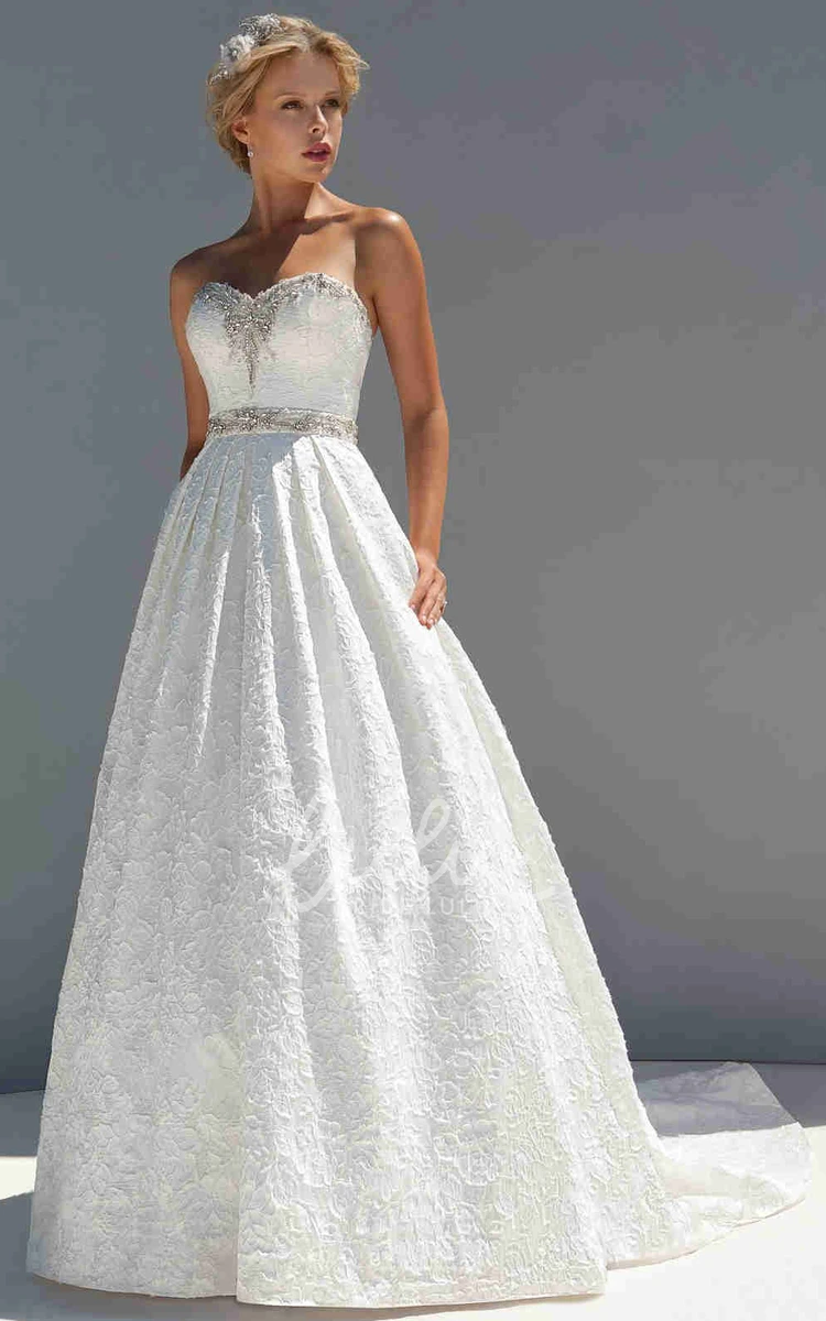 A-Line Sleeveless Lace Sweetheart Wedding Dress Modern Bridal Gown