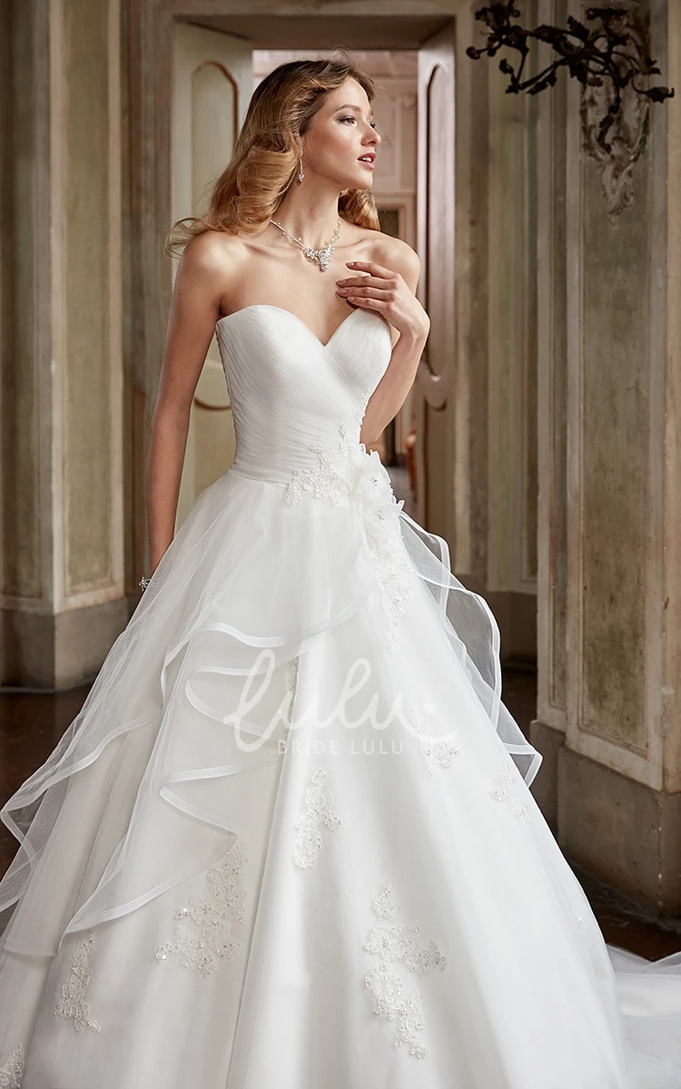 Sweetheart Tulle Wedding Dress with Appliques and Flowers Ball Gown Style