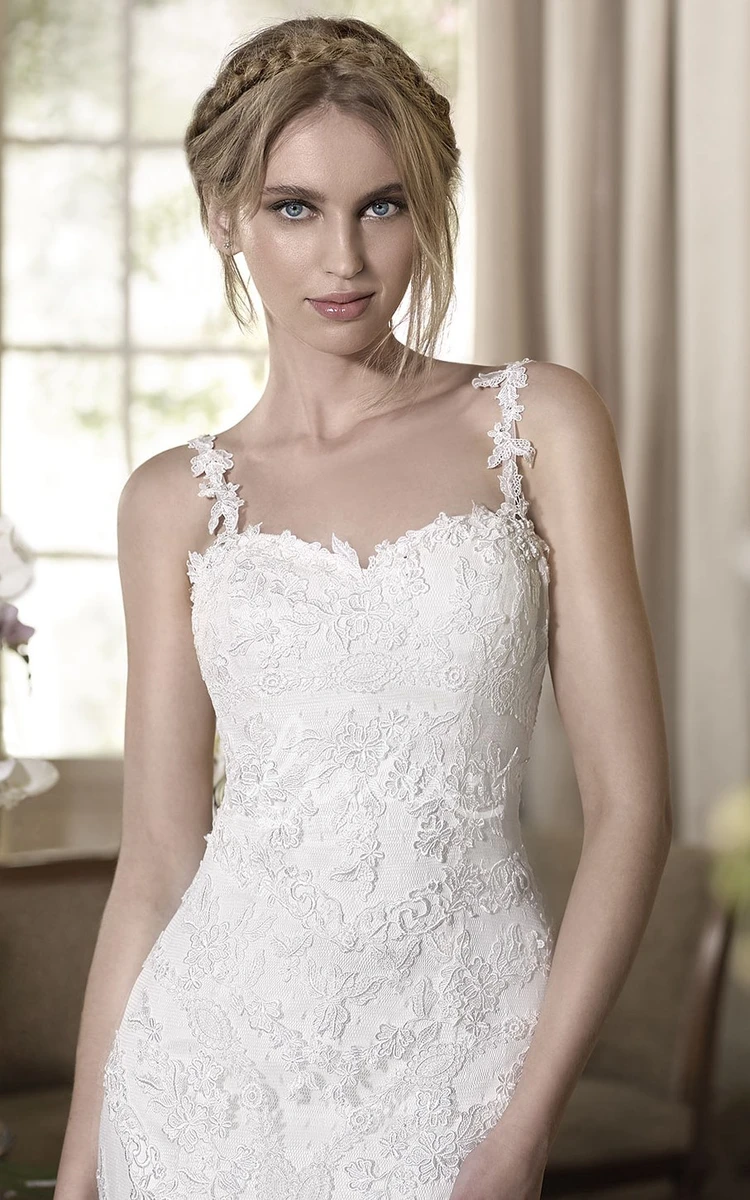 Sleeveless Floor-Length Appliqued Lace Wedding Dress Sheath Style