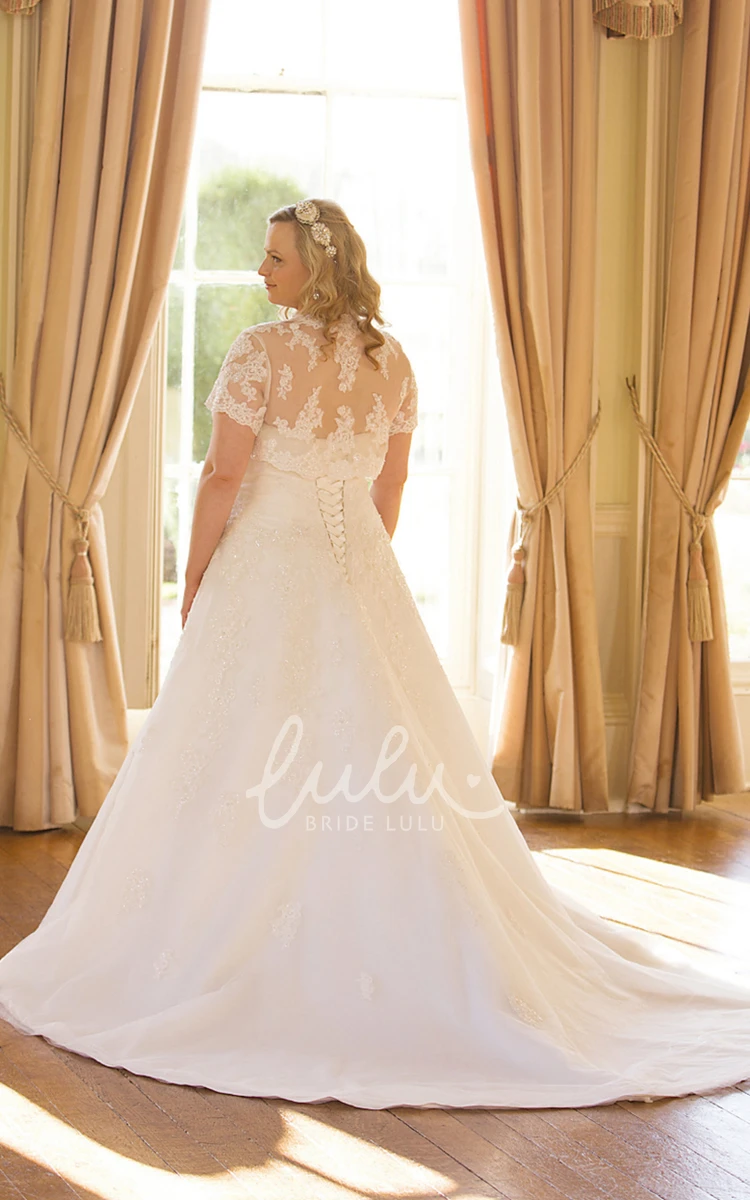 Short-Sleeve Lace Plus Size Wedding Dress with Sweetheart Neckline