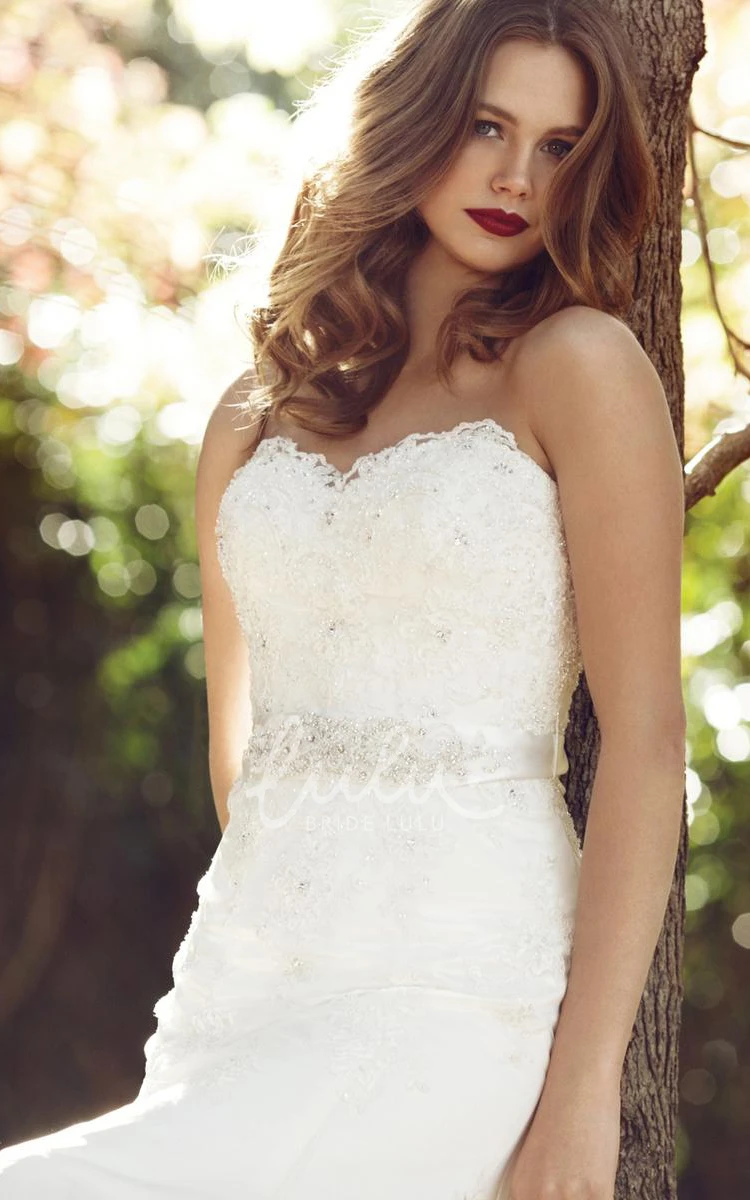Sweetheart Lace Wedding Dress with Jeweled Appliques and Bow A-Line Floor-Length