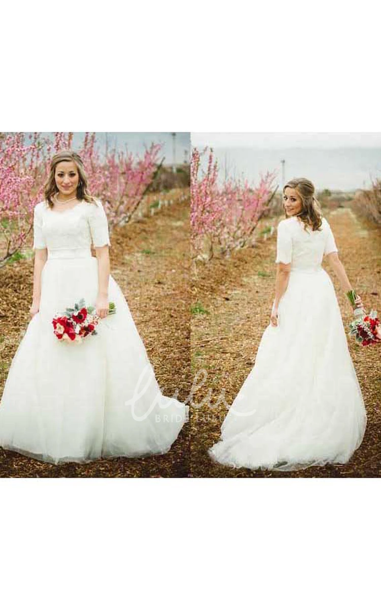 Lace Tulle Ball Gown Wedding Dress with Scoop Neck Zipper