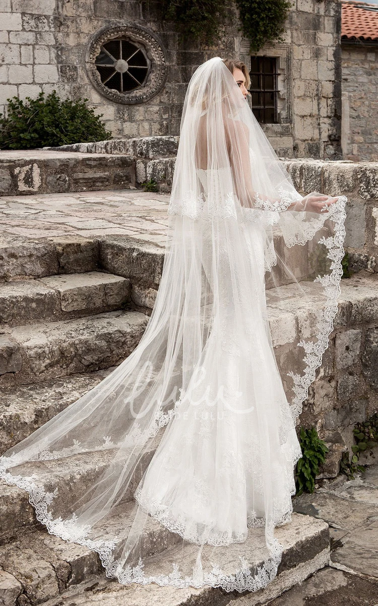 Lace-Up Sheath Wedding Dress with Sweetheart Neckline Floor-Length